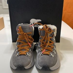 Sorel Out N About III Conquest WP- NWT